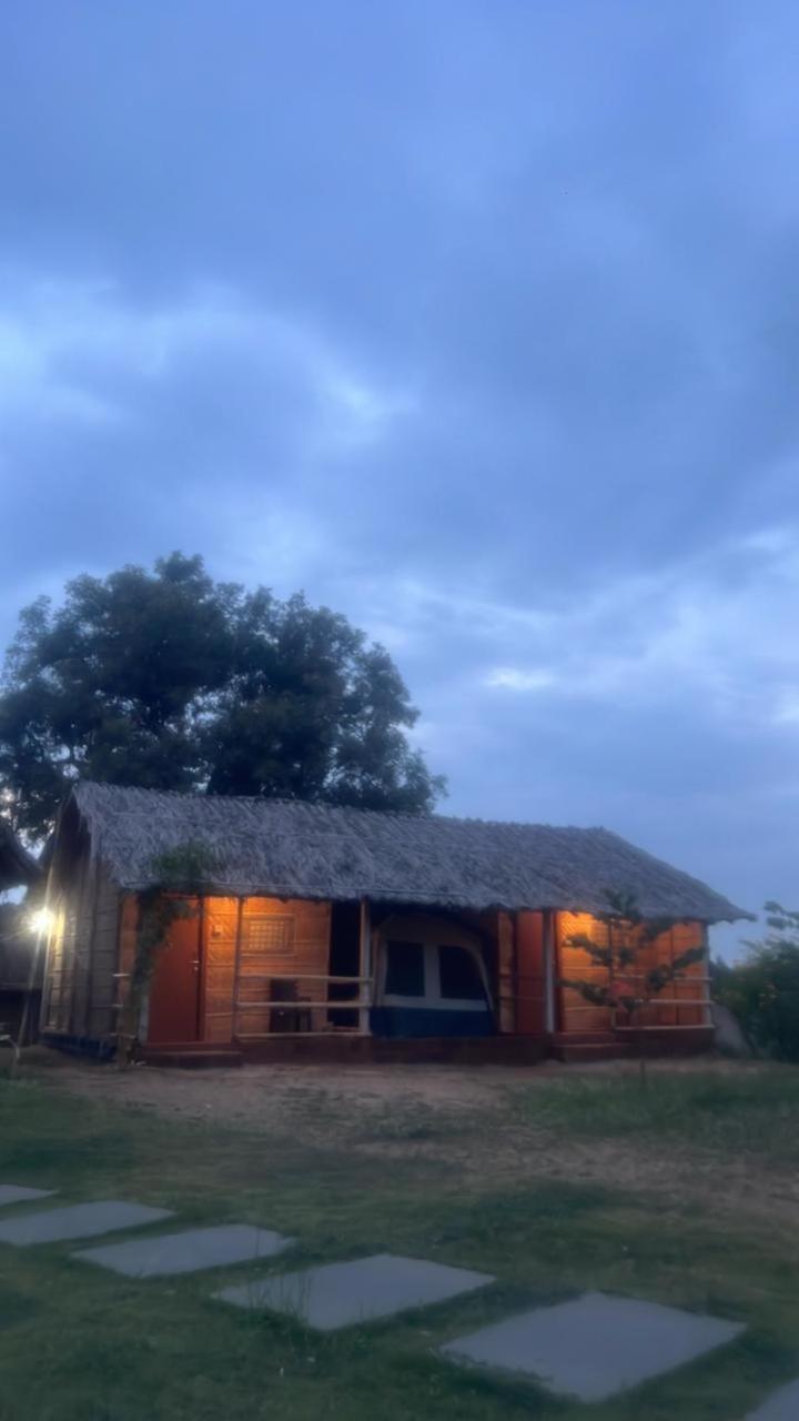 האמפי Banana Tree Home Stay מראה חיצוני תמונה